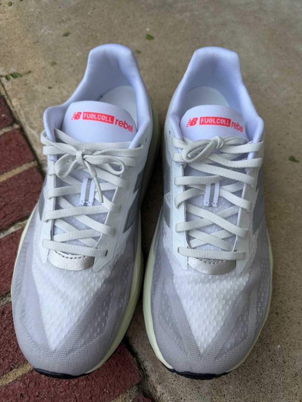 New Balance FuelCell Rebel v5 Raincloud mineral/white Running Shoes